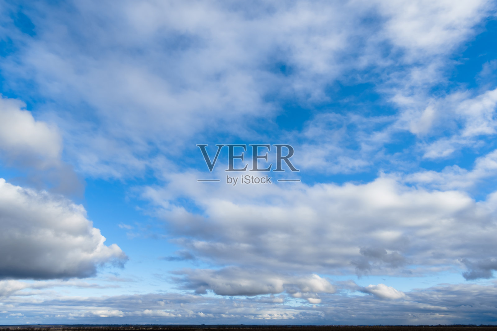 美丽的蓝天和明亮的云彩作为抽象的背景照片摄影图片