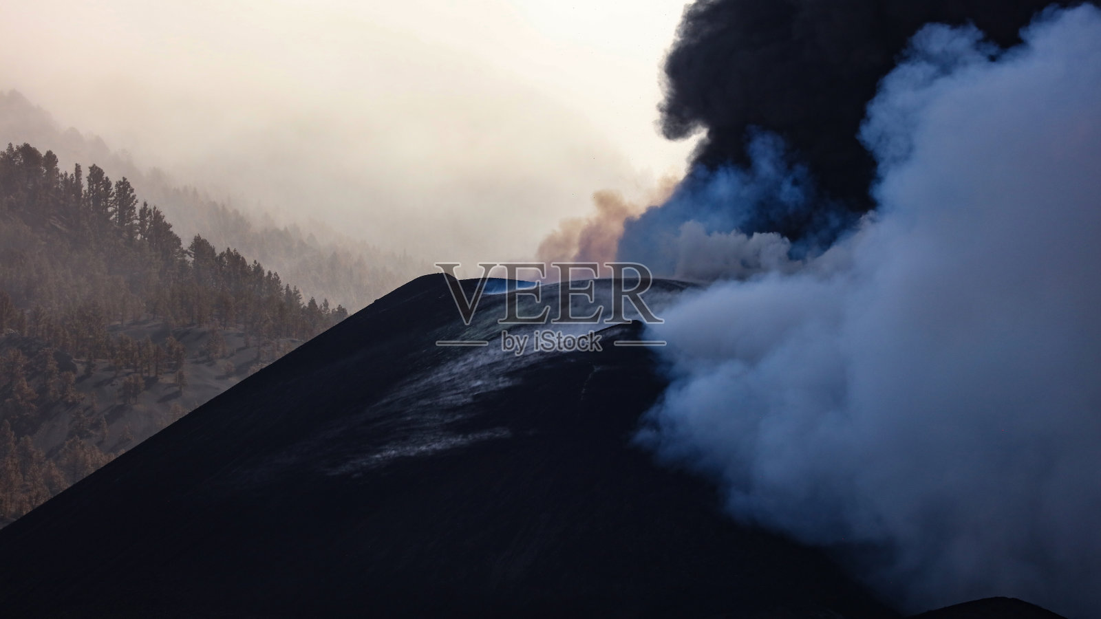 老山顶火山照片摄影图片