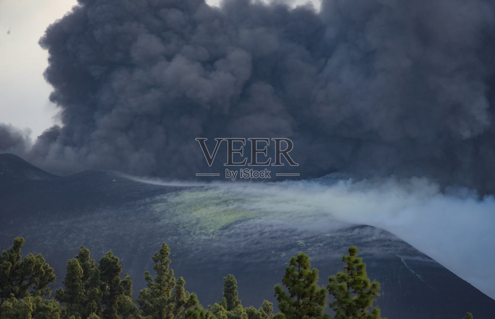 老山顶火山照片摄影图片
