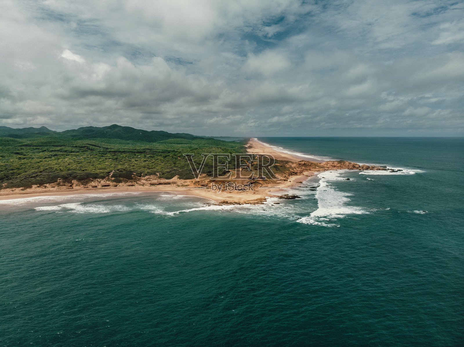 远眺海湾照片摄影图片