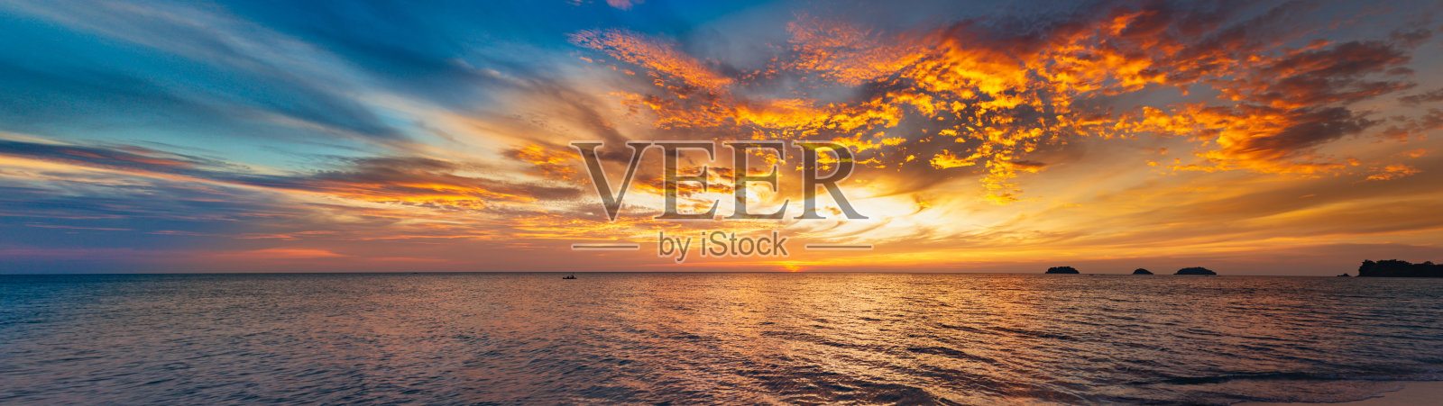 全景美丽的海洋照片摄影图片