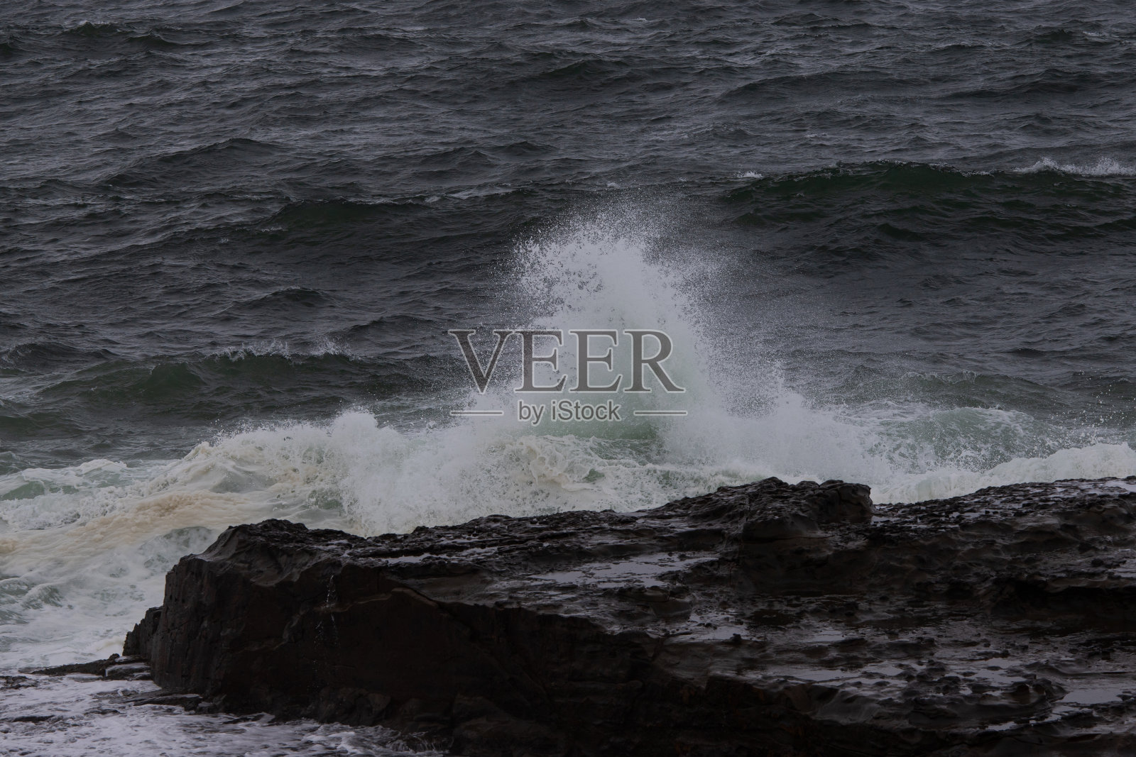 打破波照片摄影图片