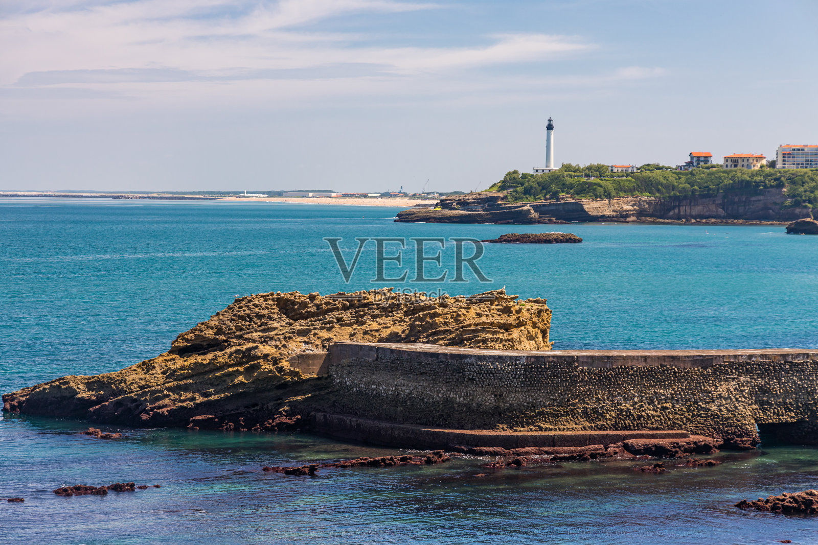 Gamaritz海堤和比亚里茨湾的景色照片摄影图片