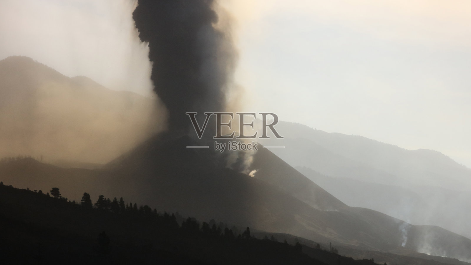 拉帕尔马火山照片摄影图片