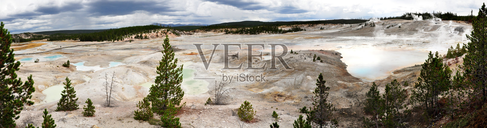 geysirs在黄石公园照片摄影图片