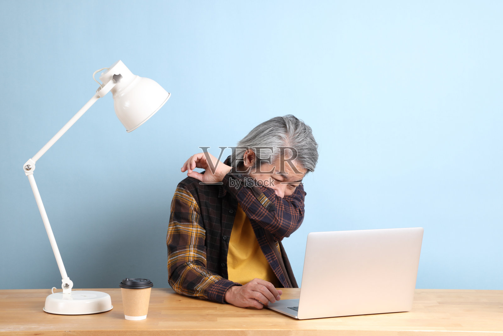 在工作的地方照片摄影图片