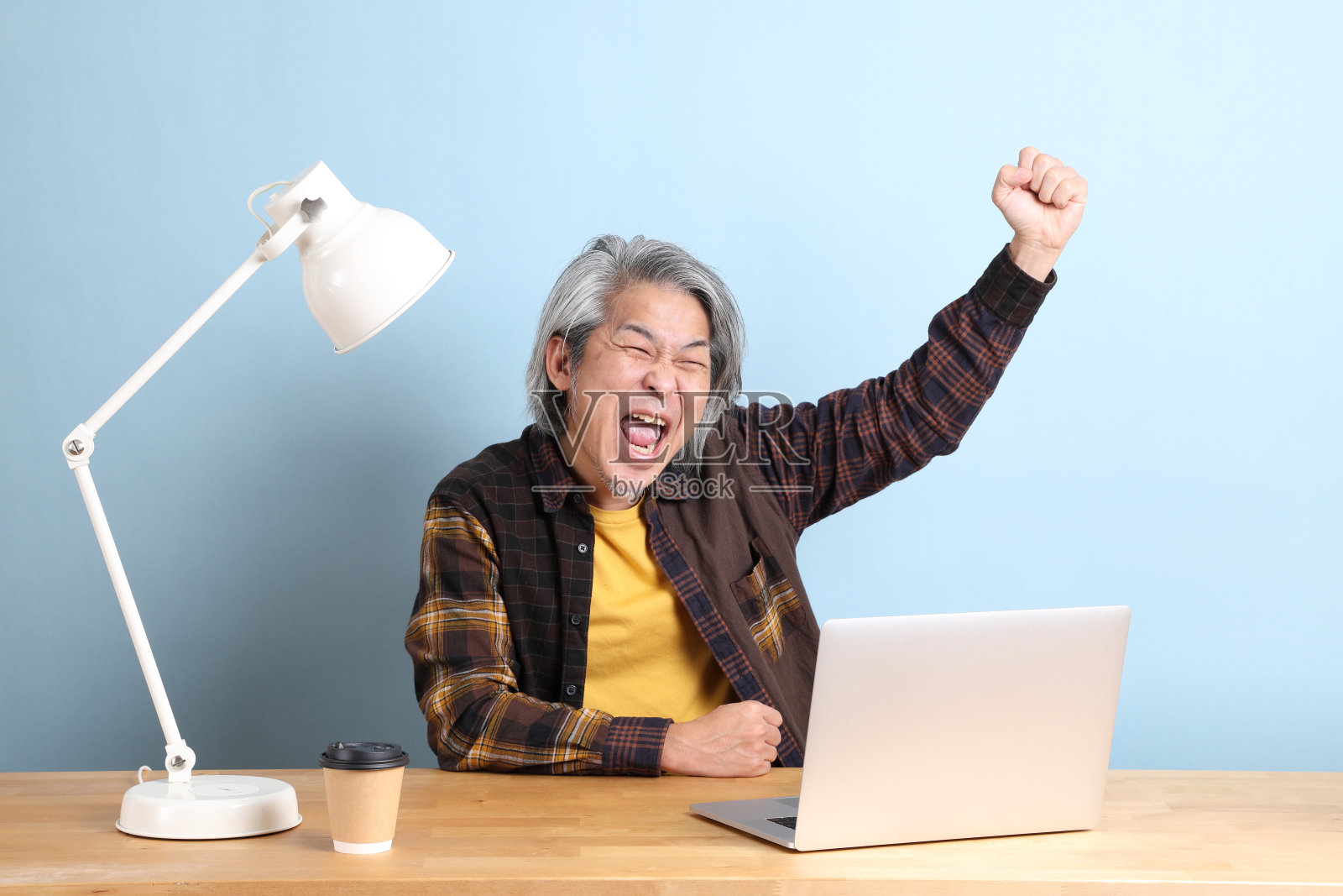 在工作的地方照片摄影图片