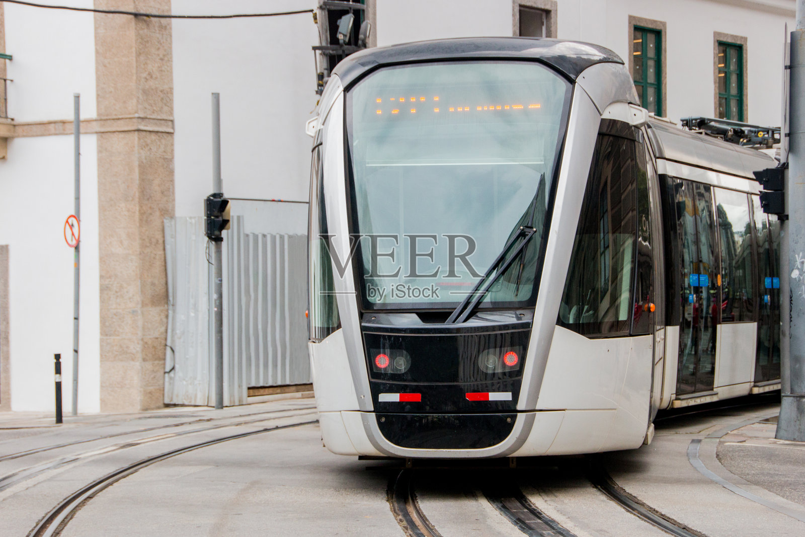 VLT列车在巴西里约热内卢市中心的里约热内卢。照片摄影图片