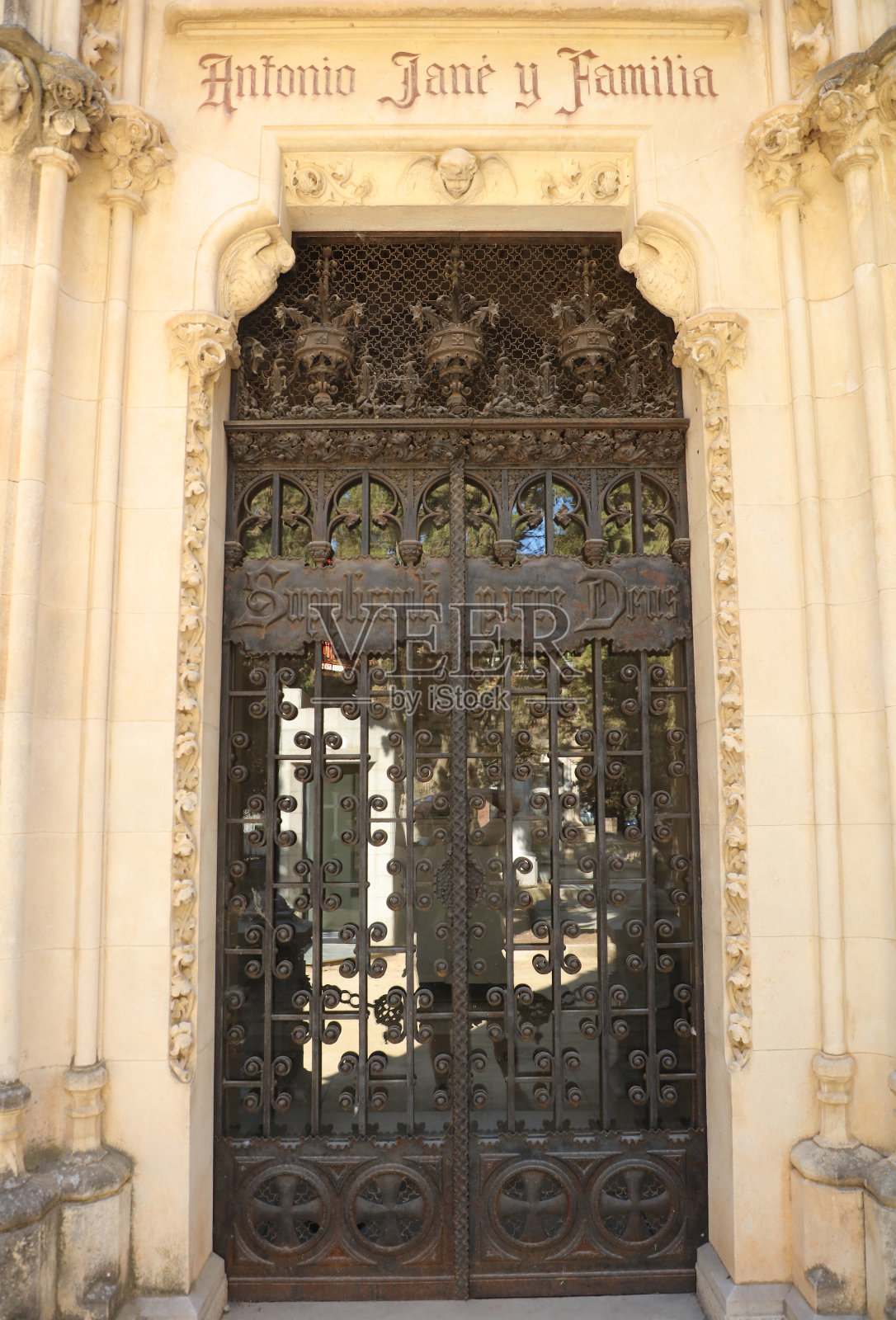 Vilafranca遗产的墓地照片摄影图片