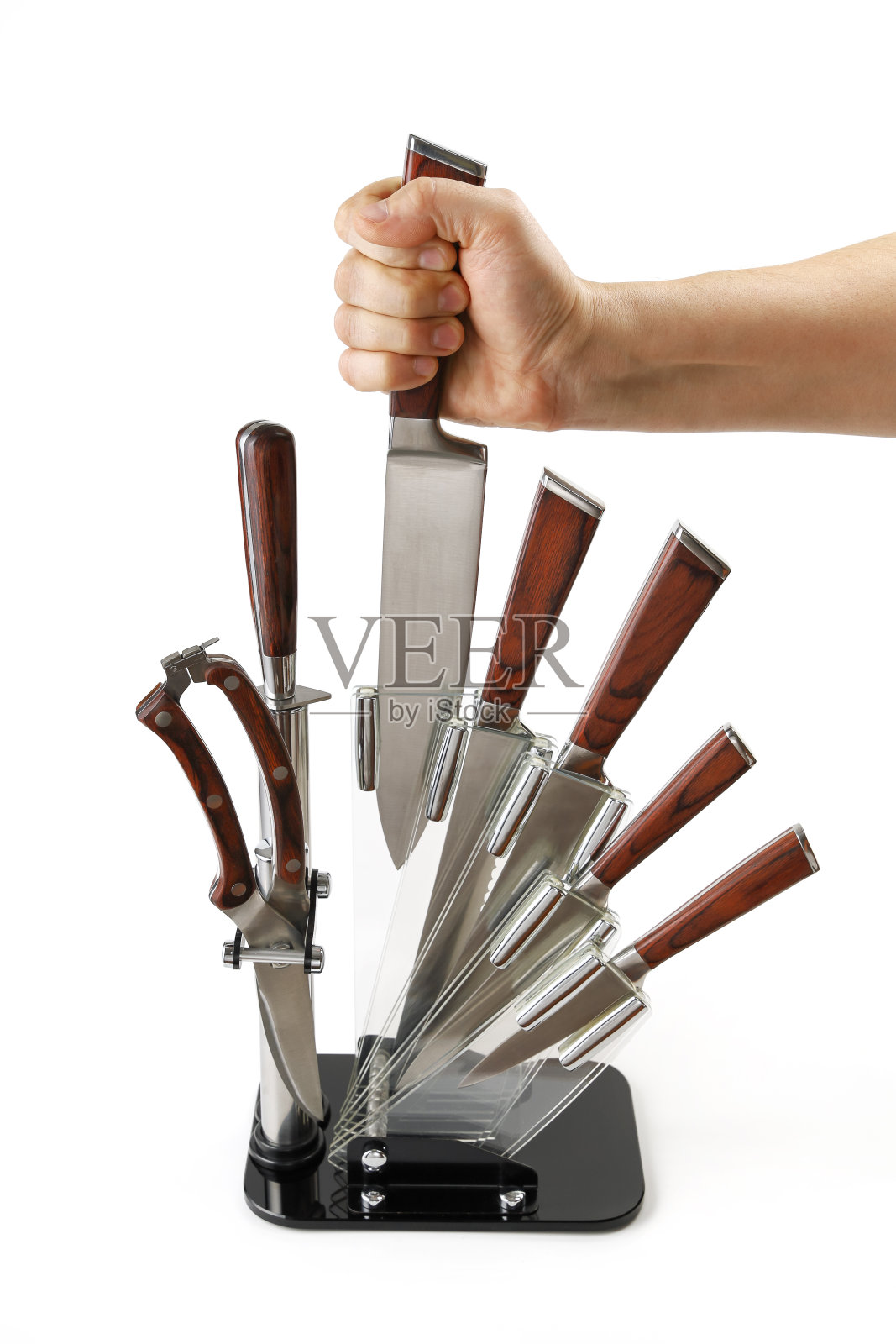 男手从片场抓起大菜刀，孤立在白色上，威胁家庭观念照片摄影图片