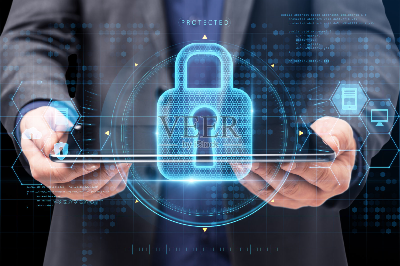 商人手握写字板的特写与抽象发光的锁孔挂锁界面上模糊的背景。保护、安全、技术理念。双重曝光。照片摄影图片