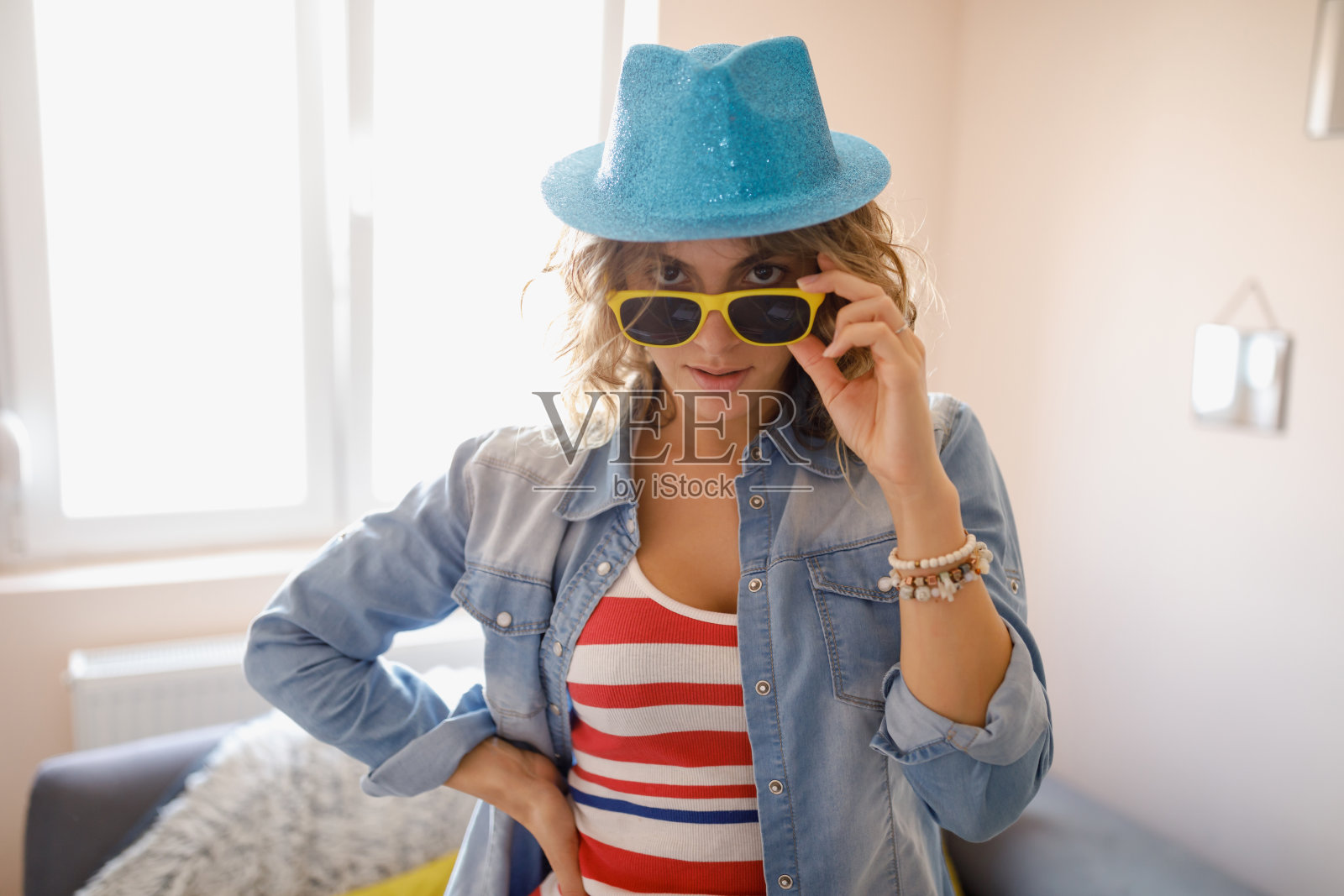 准备聚会照片摄影图片