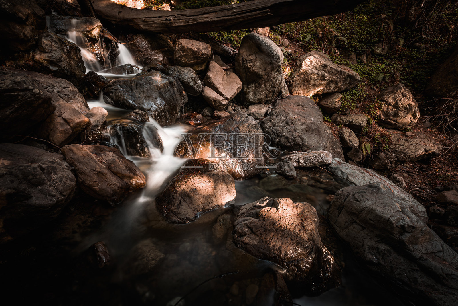 秋冬红木峡谷照片摄影图片