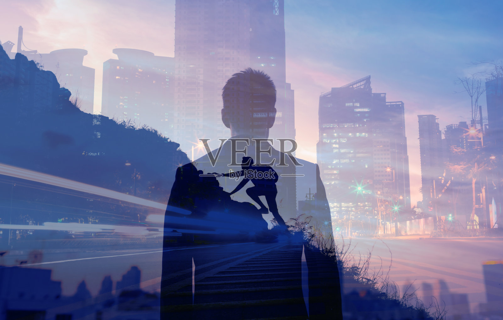 为成功而奋斗的商人。成就，成功，商业实力目标。照片摄影图片