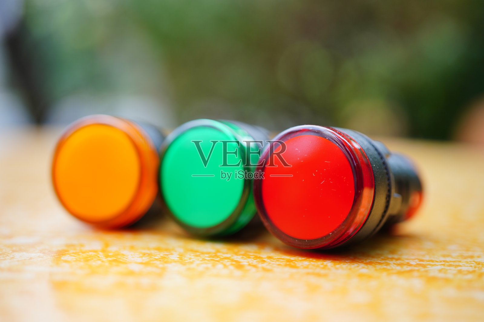 电门灯照片摄影图片