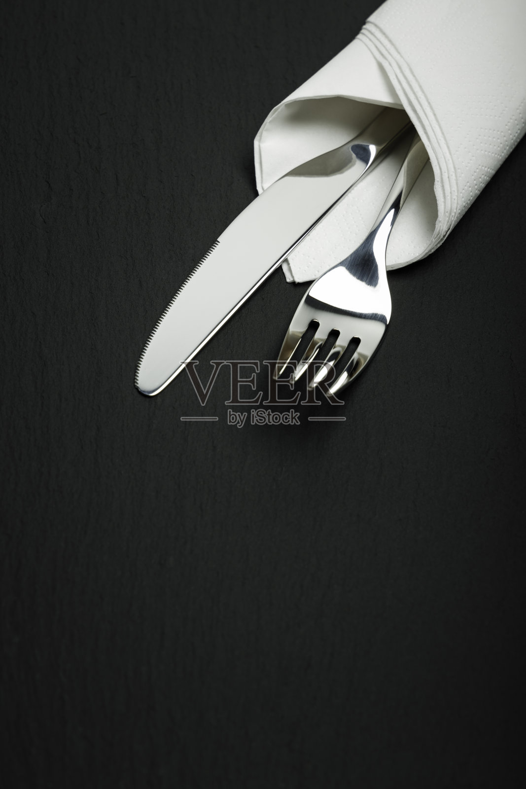 一套有刀叉的银器照片摄影图片