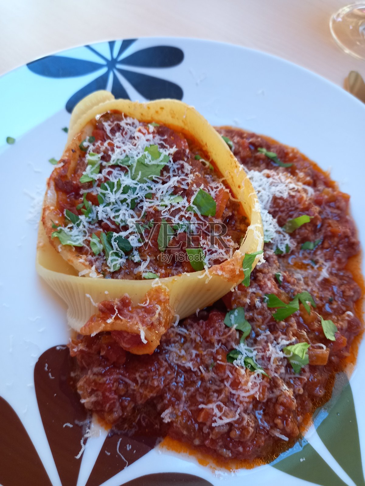 另一种风格的意大利肉酱照片摄影图片