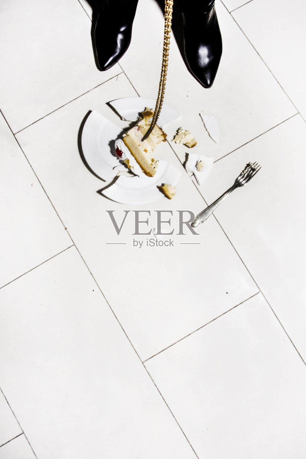 碎蛋糕派对照片摄影图片