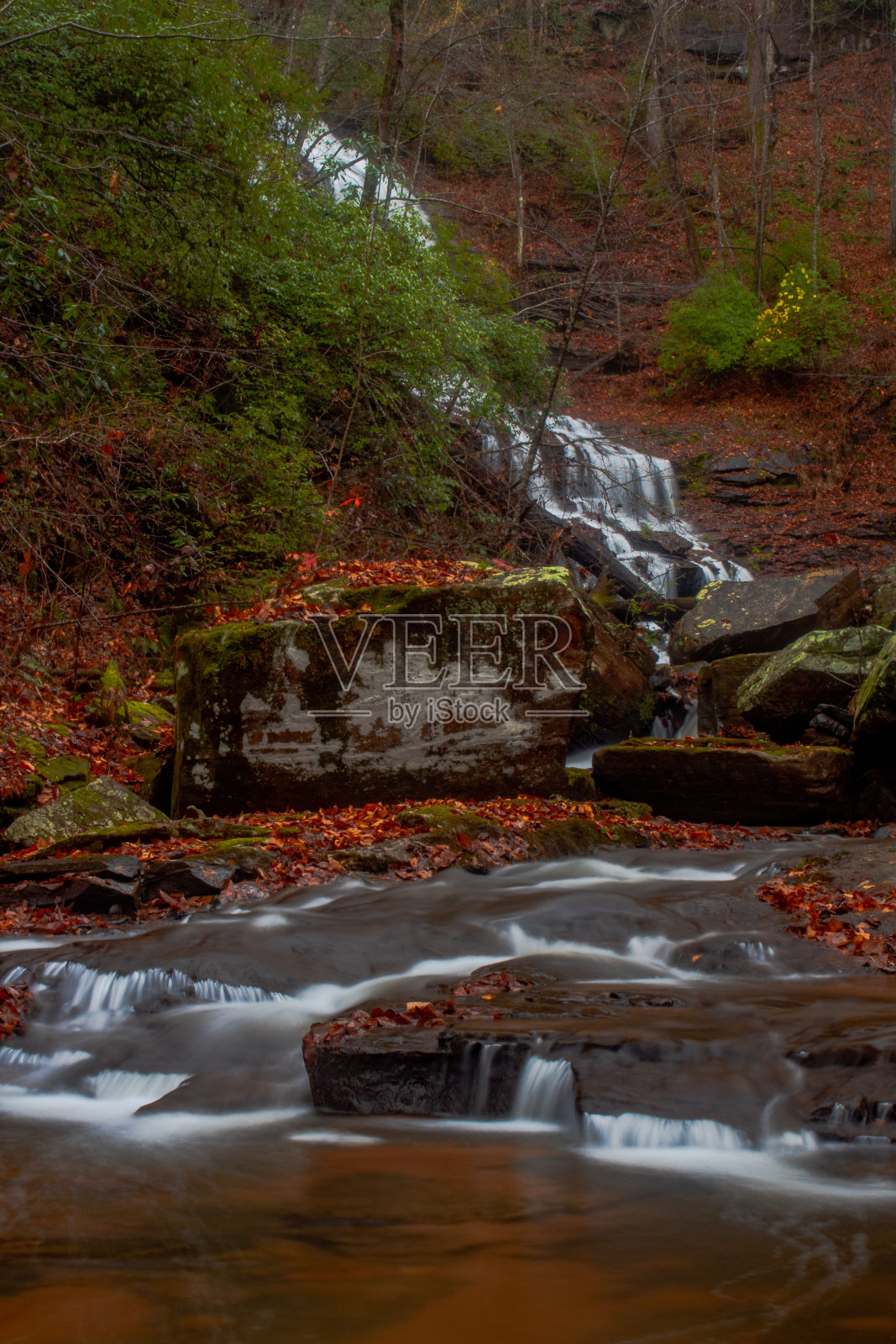 北卡罗来纳州的皮尔森瀑布照片摄影图片