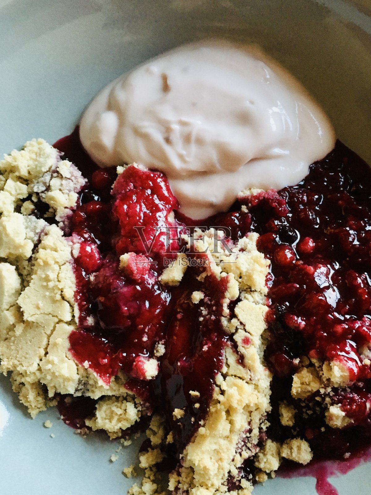 红浆果碎甜点照片摄影图片