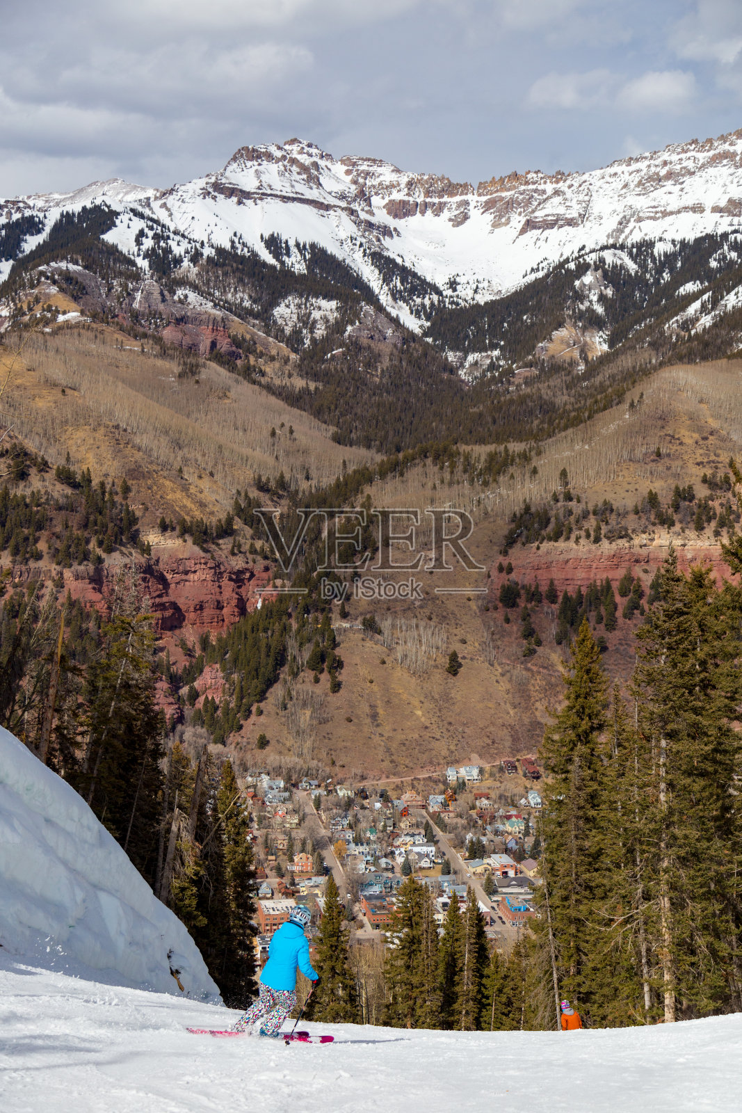 科罗拉多州特柳赖德的高山滑雪胜地照片摄影图片