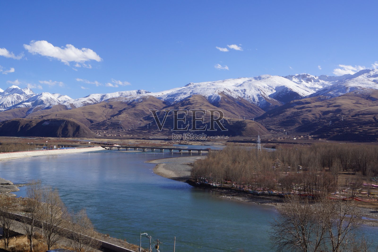 中国四川甘孜的风景照片摄影图片