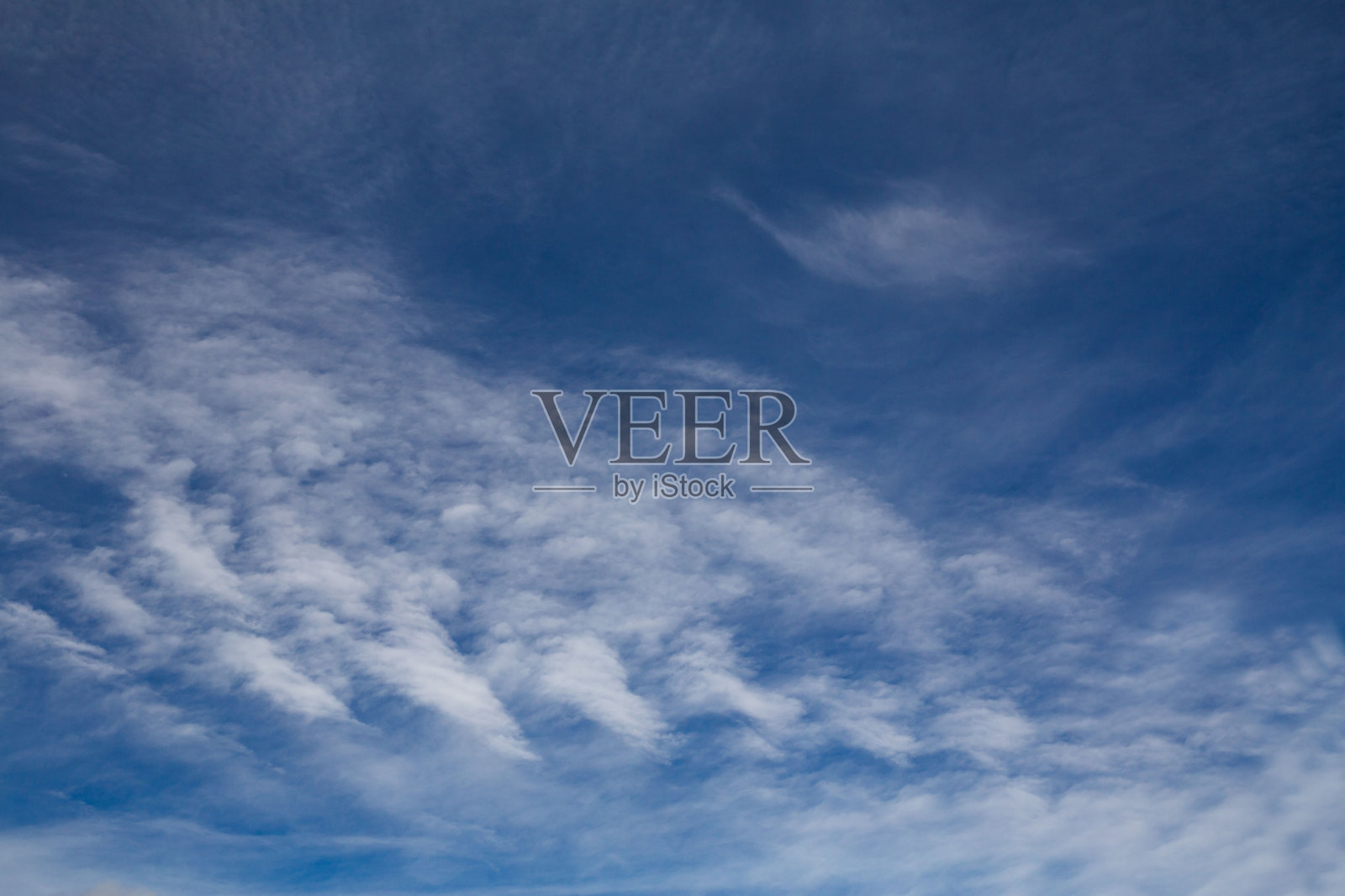 多云的天空照片摄影图片