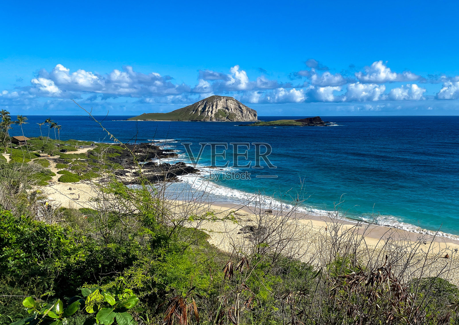 马卡普乌海滩和兔子岛照片摄影图片