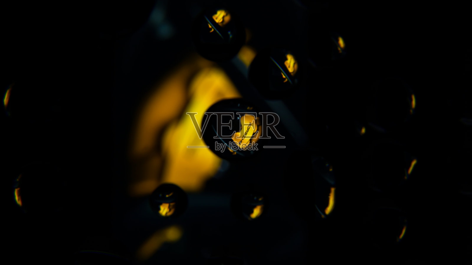 汽车制动卡钳在滴水照片摄影图片