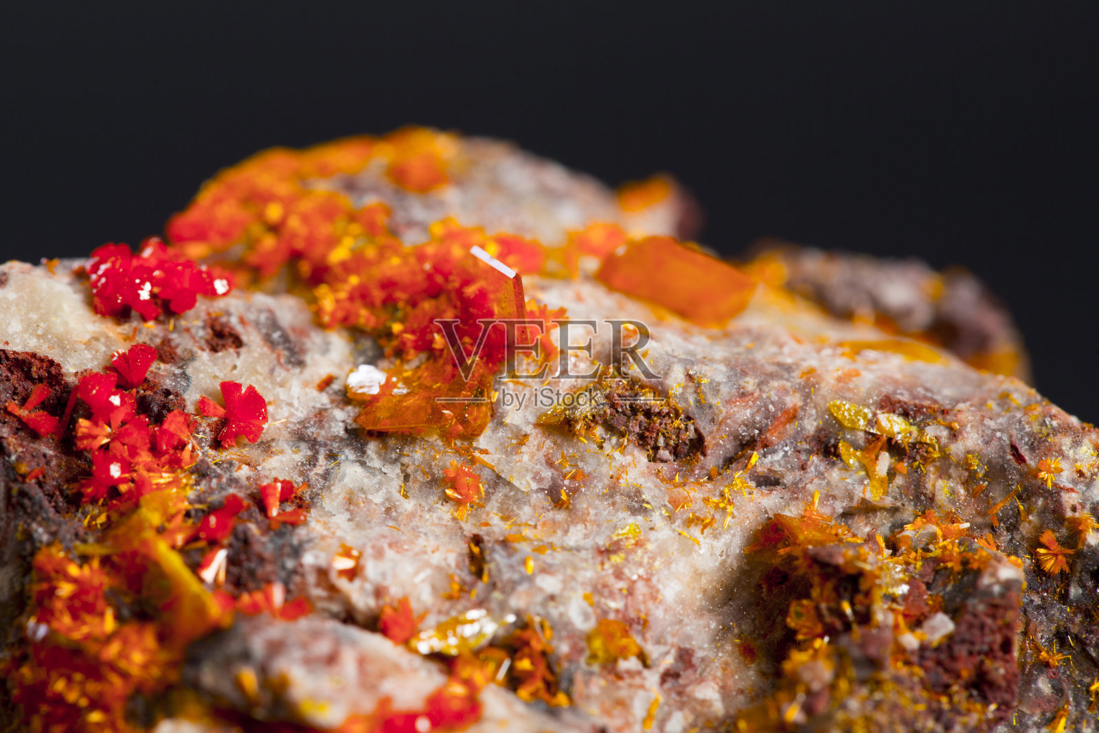 乌铅矿矿物样品岩岩石地质宝石晶体照片摄影图片