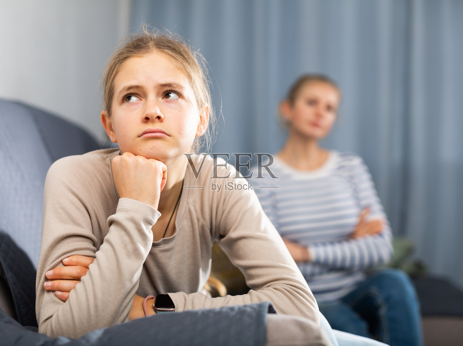 沮丧的少女学生肖像照片摄影图片