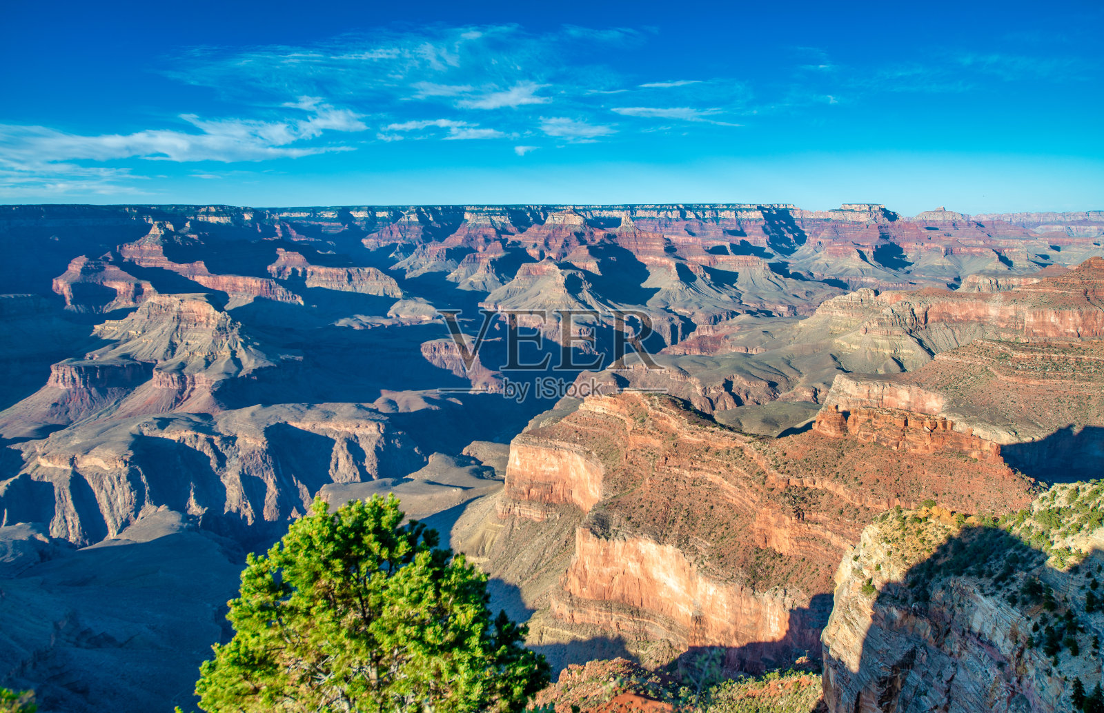 亚利桑那州，大峡谷南缘，夏日日出。照片摄影图片