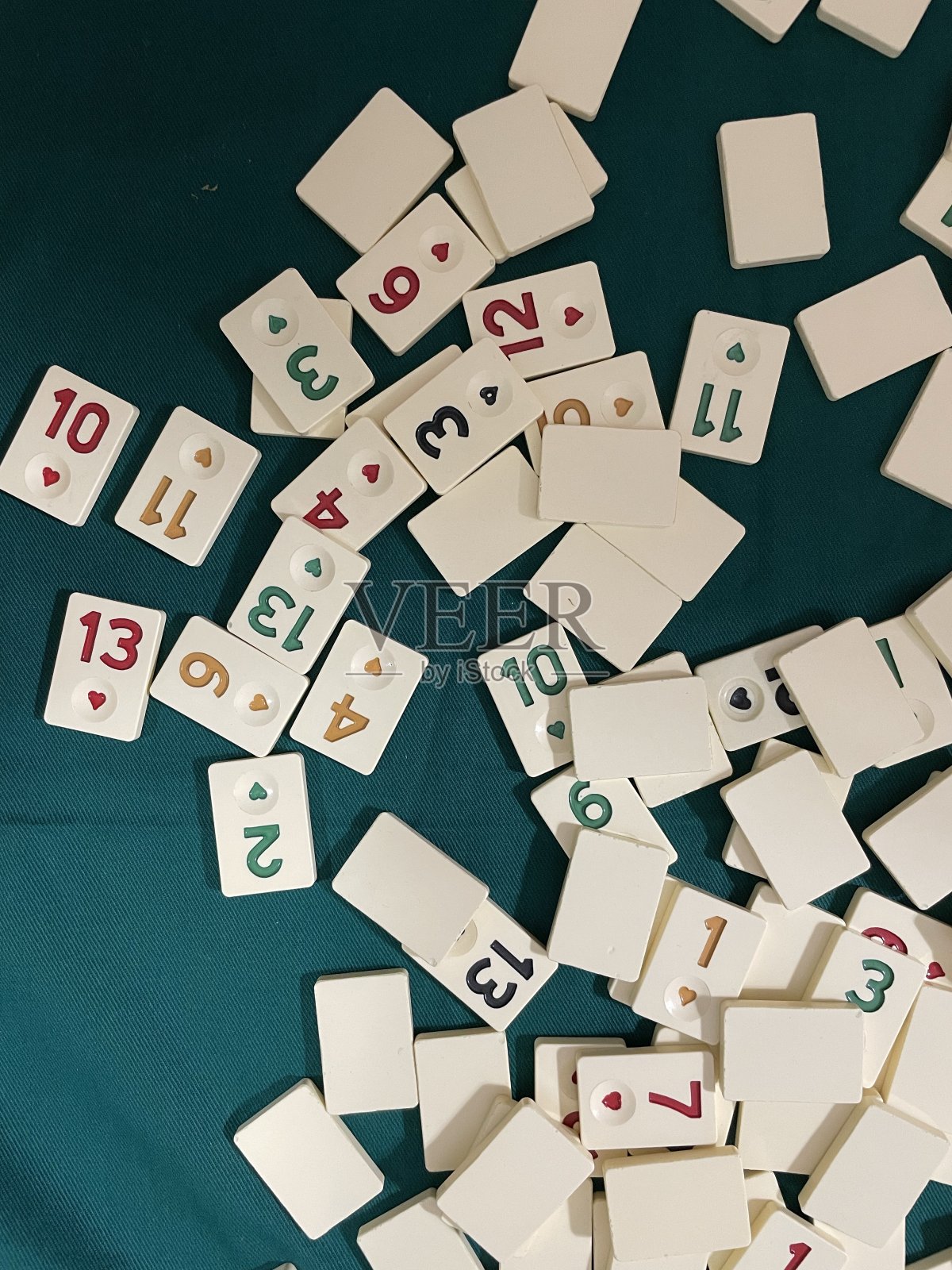 桌上游戏照片摄影图片