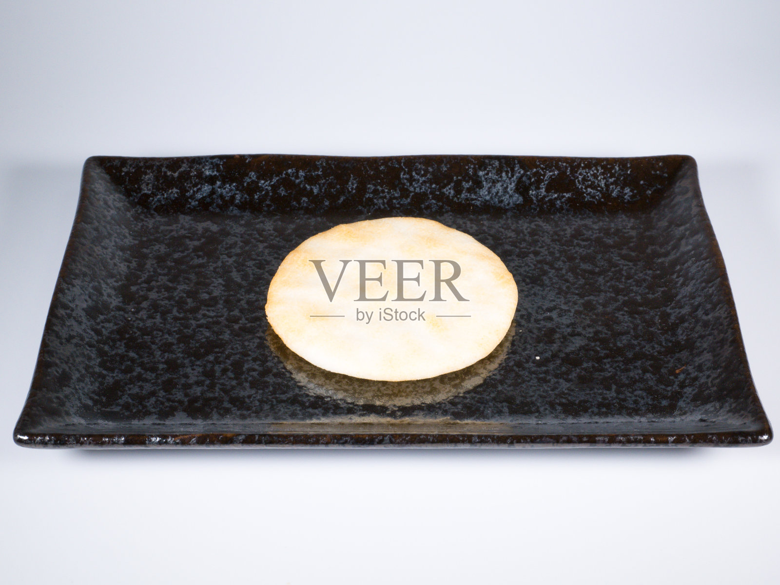 沙拉米饭饼干，特写照片照片摄影图片