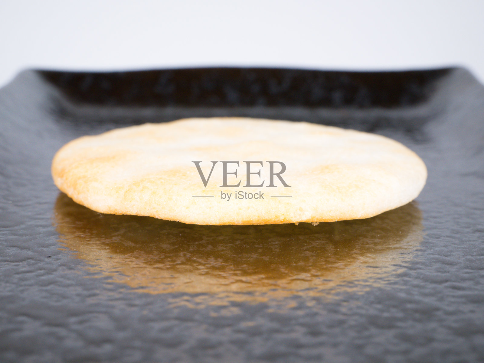 沙拉米饭饼干，特写照片照片摄影图片