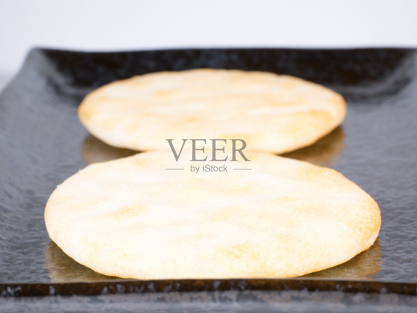 沙拉米饭饼干，特写照片照片摄影图片