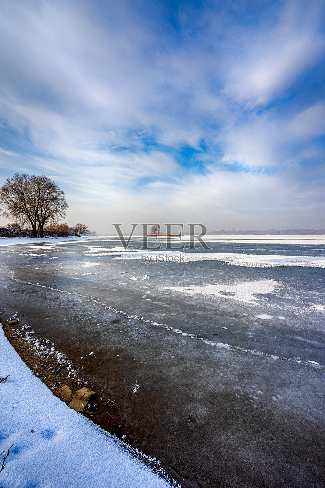 冰冻的河照片摄影图片