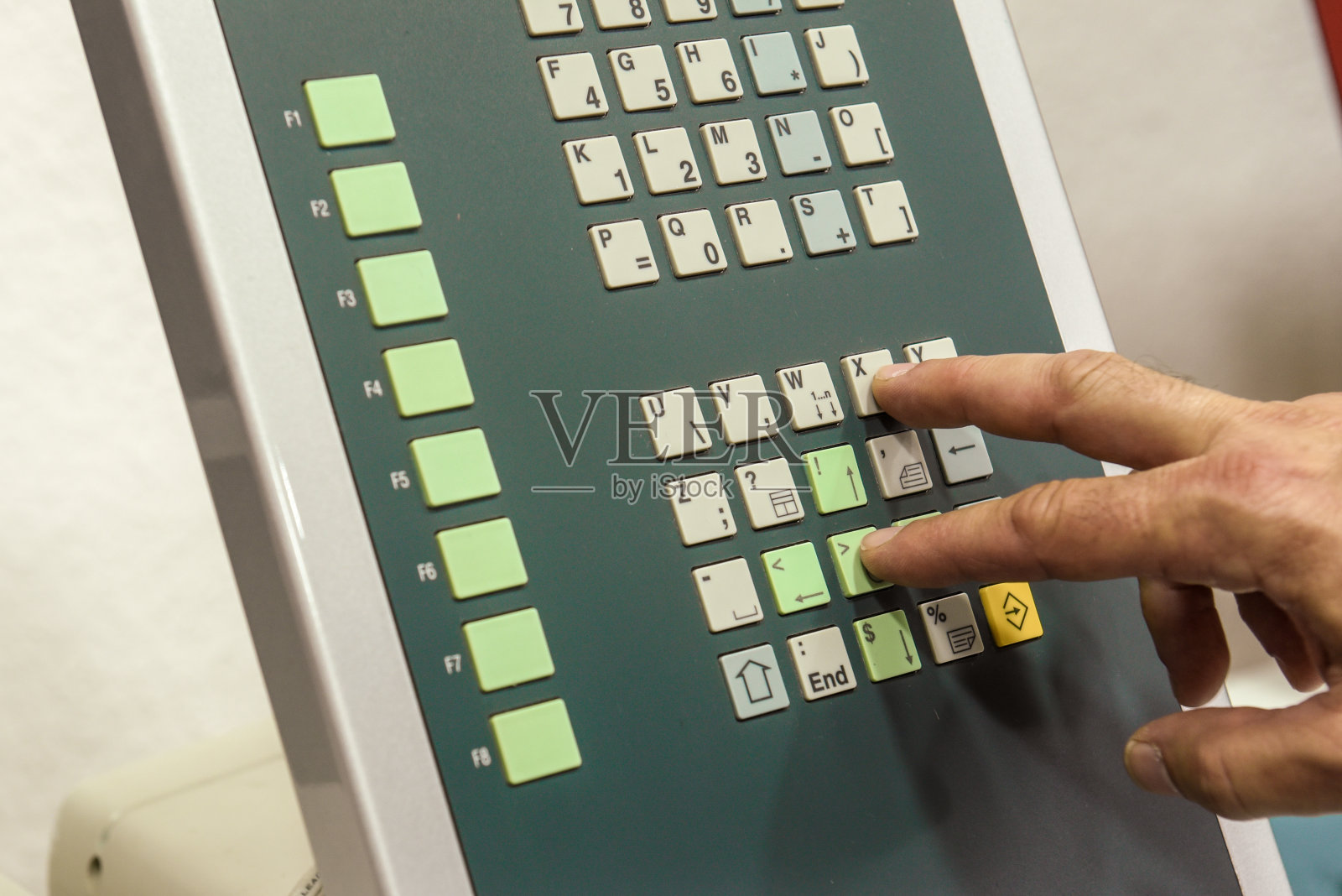 按正确的按钮照片摄影图片