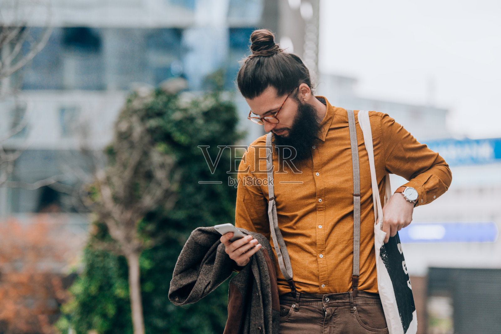时尚的有吸引力的男人照片摄影图片