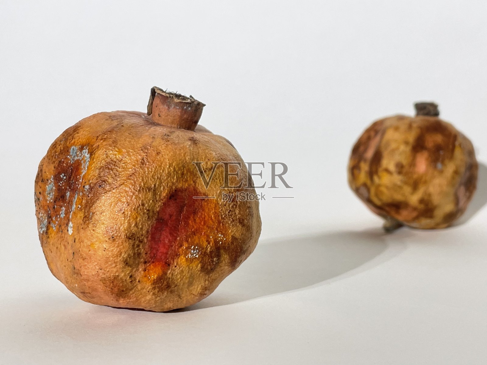 丑陋的石榴照片摄影图片