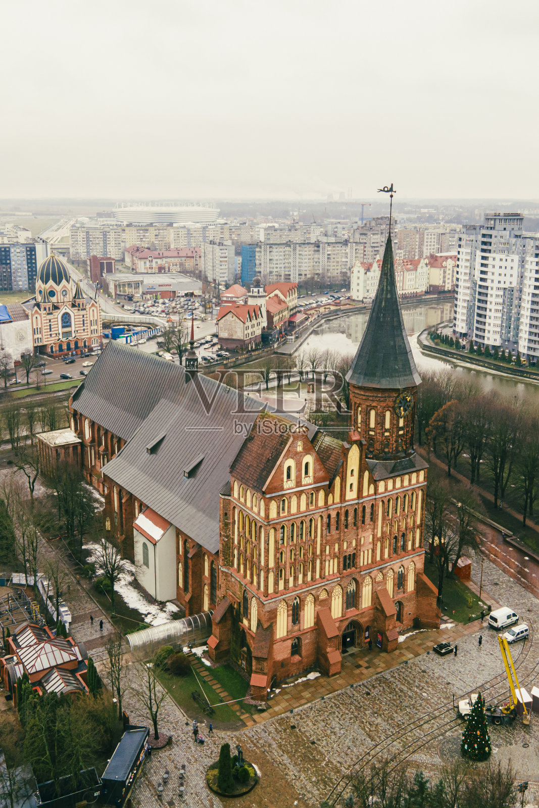哥尼斯堡欧洲城市的中世纪建筑。加里宁格勒大教堂俯视图，鸟瞰图，照片摄影图片