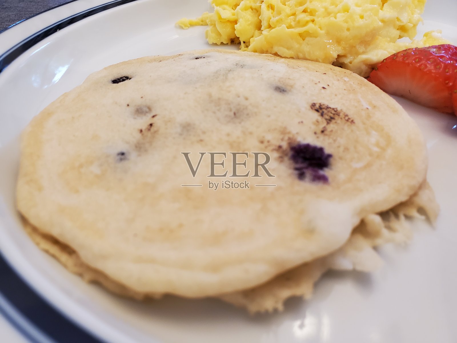 巧克力煎饼照片摄影图片