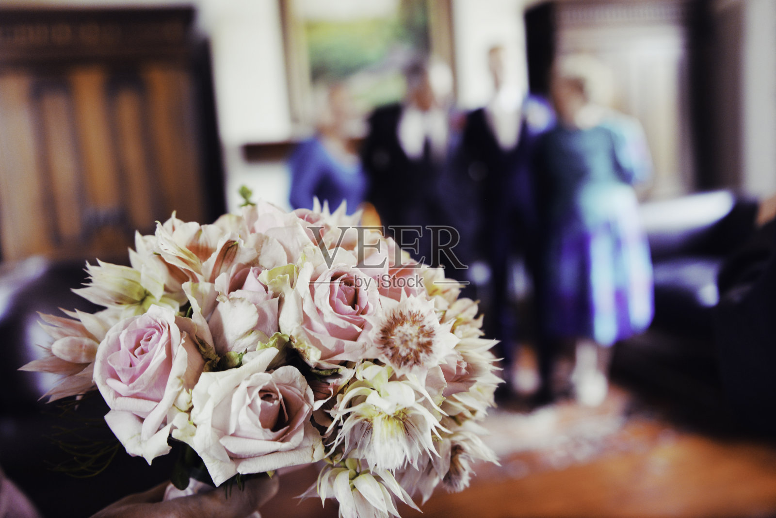 婚礼上的玫瑰照片摄影图片