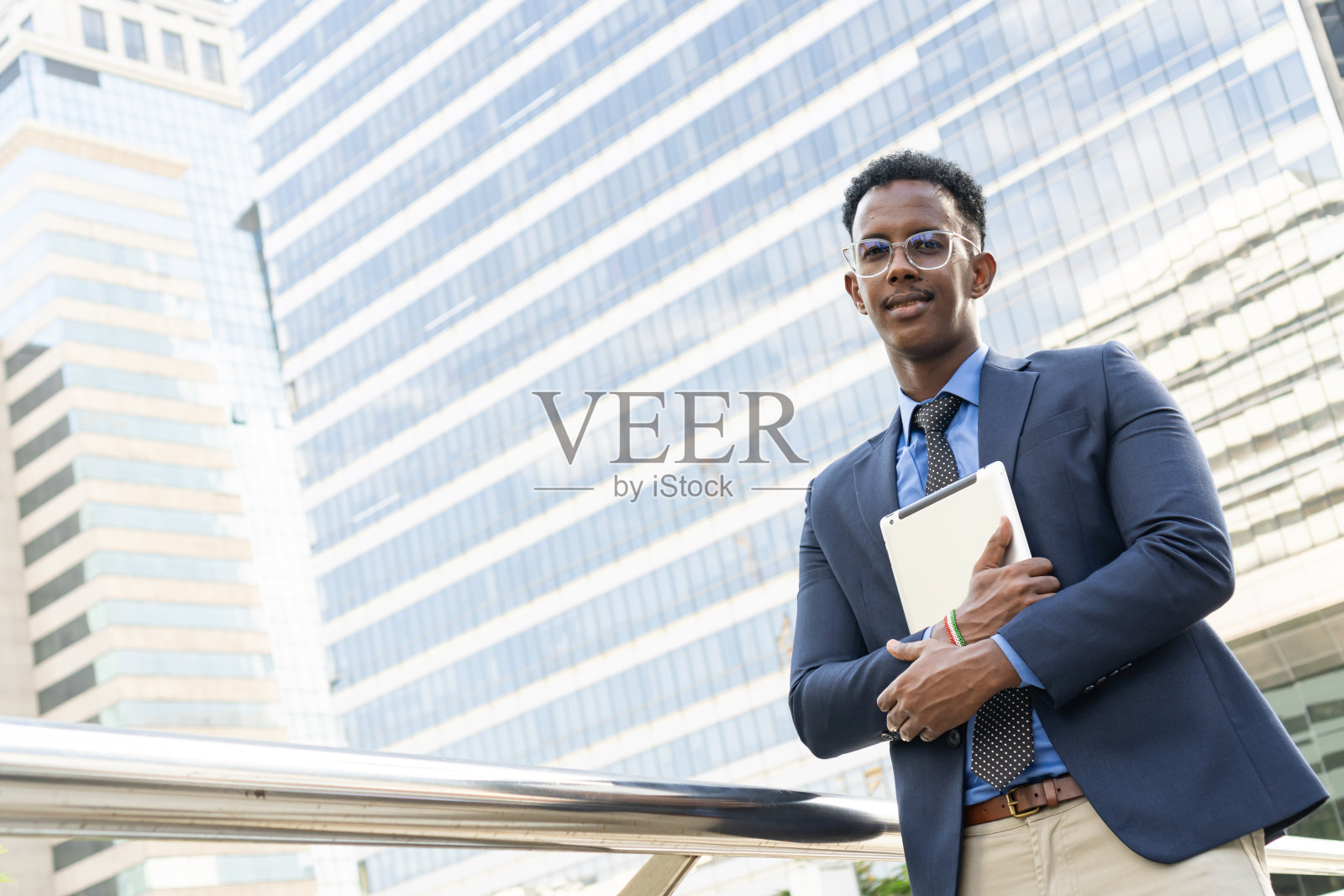 业务人员会议照片摄影图片