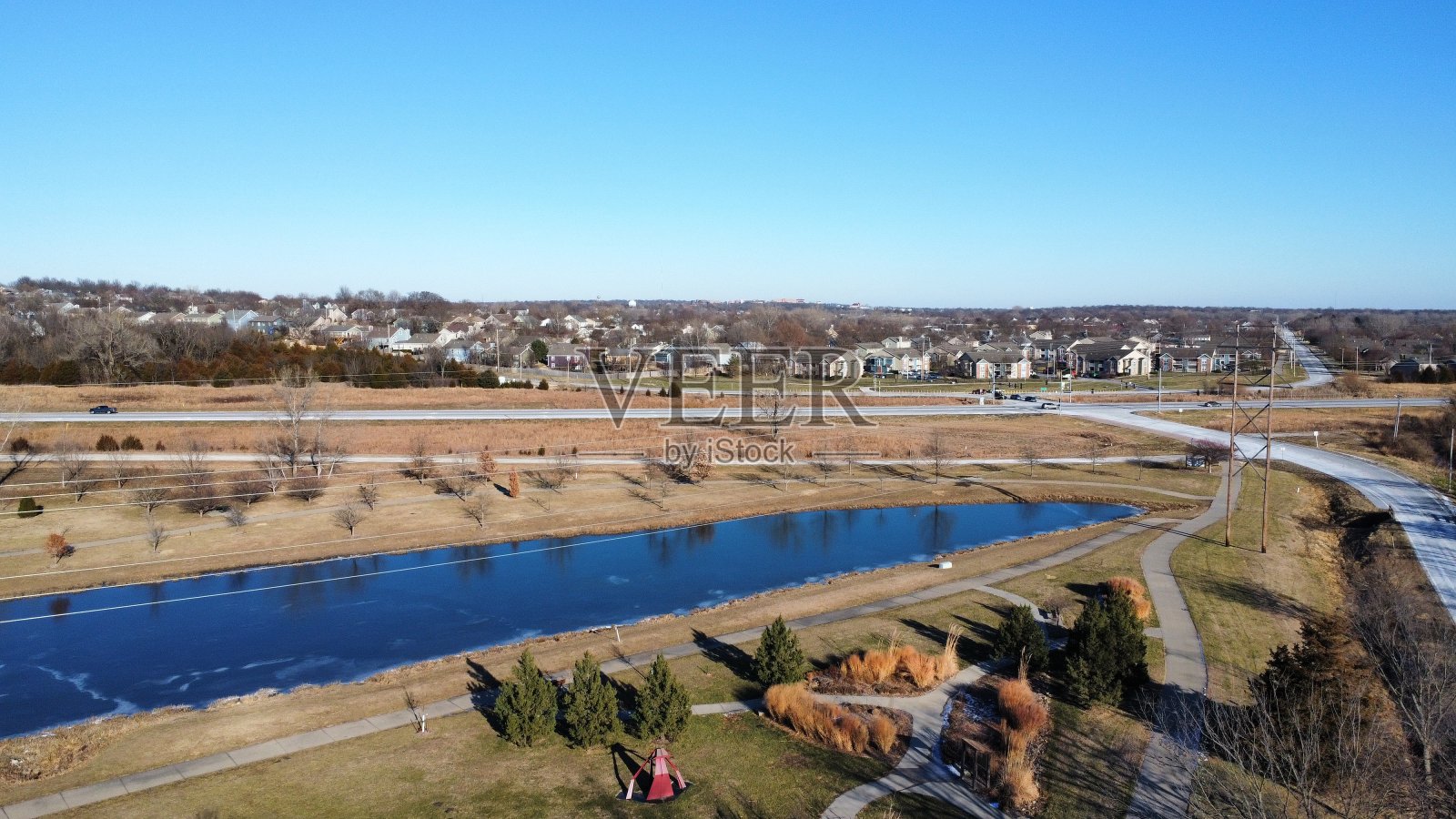 公园散步照片摄影图片