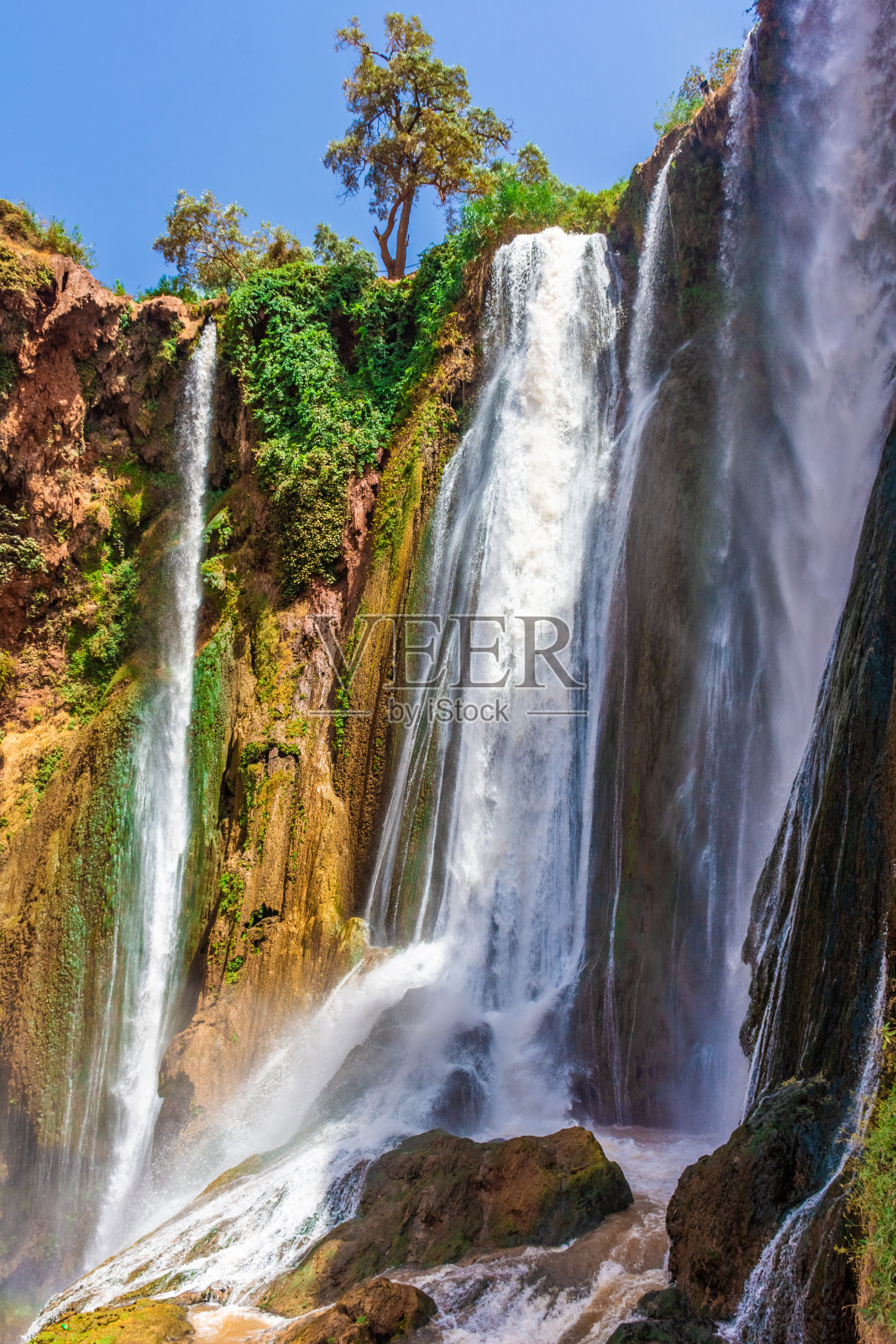 摩洛哥乌佐德瀑布照片摄影图片