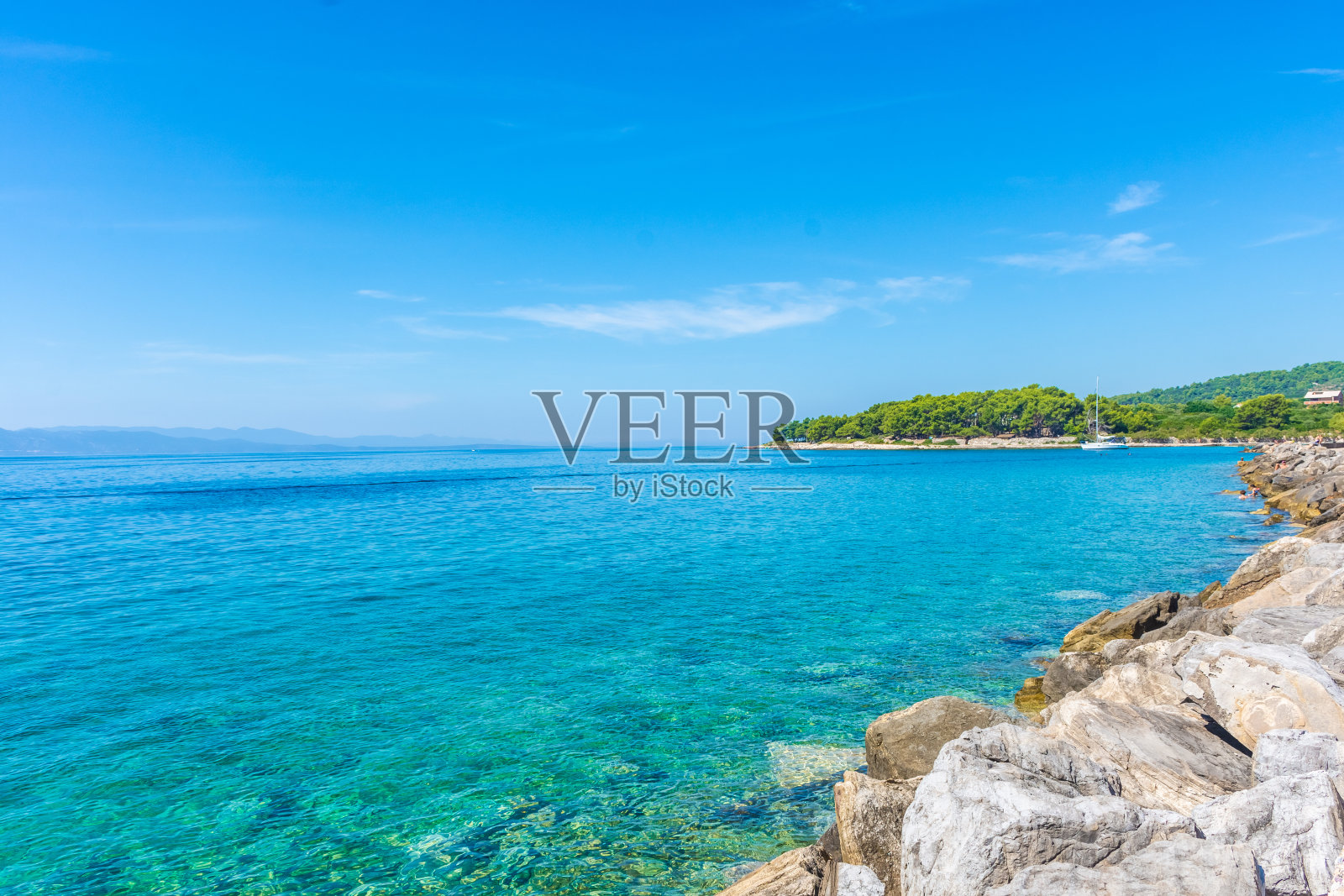 克罗地亚赫瓦尔岛美丽的海滩照片摄影图片