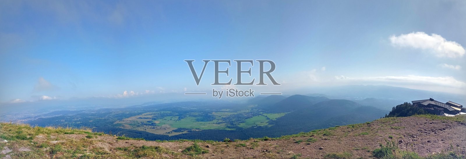 壮丽的摄影在山上从我的高度蓝天与云太阳和新鲜的假期在中央山体照片摄影图片