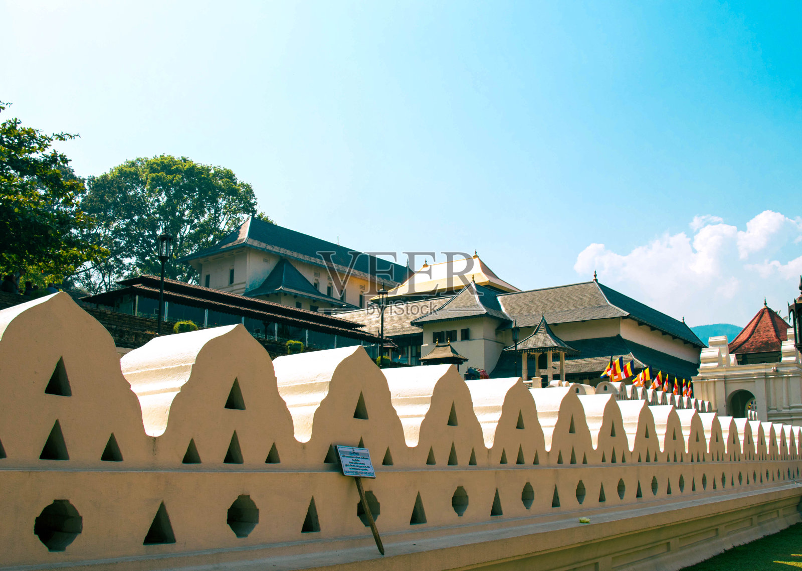 位于斯里兰卡康提的佛牙寺照片摄影图片