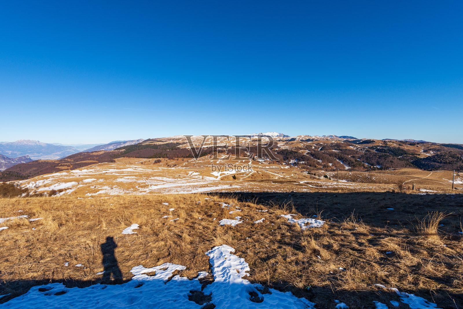 莱西尼亚高原区域自然公园和蒙特卡雷加山脉-威尼托和特伦蒂诺上阿迪杰，意大利，欧洲。照片摄影图片